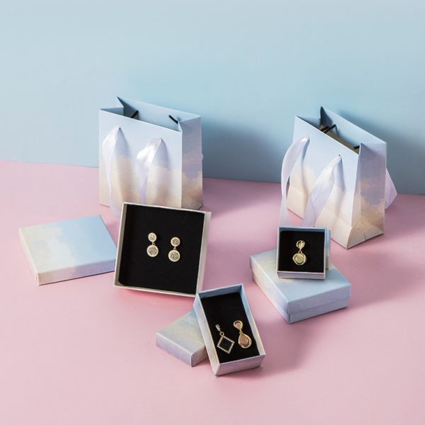 Luxury Custom Logo Paperboard Jewelry Box Rings Earrings Necklaces Bracelets Rigid Base Jewellery Packaging