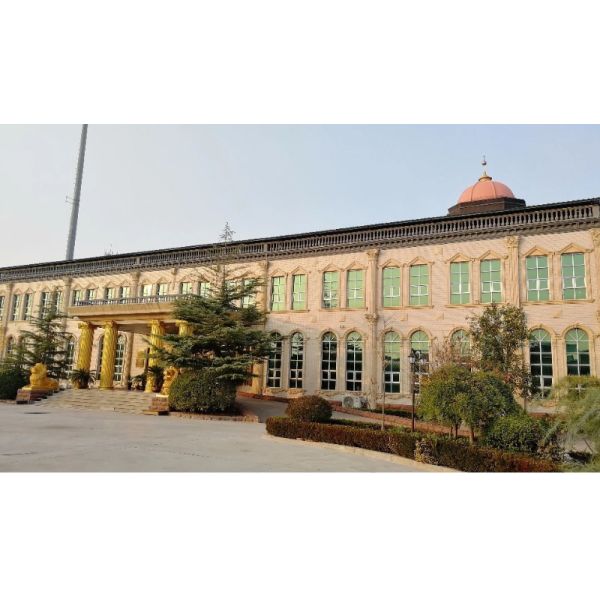 Sinotruk HOWO Truck Parts Rear Glass Wg1642710005