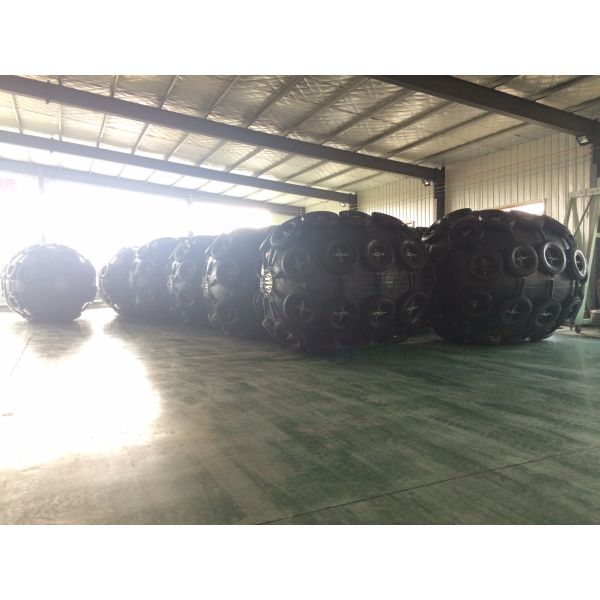 65% Natural Rubber BV Pneumatic Marine Fender High Pressure 80KPa