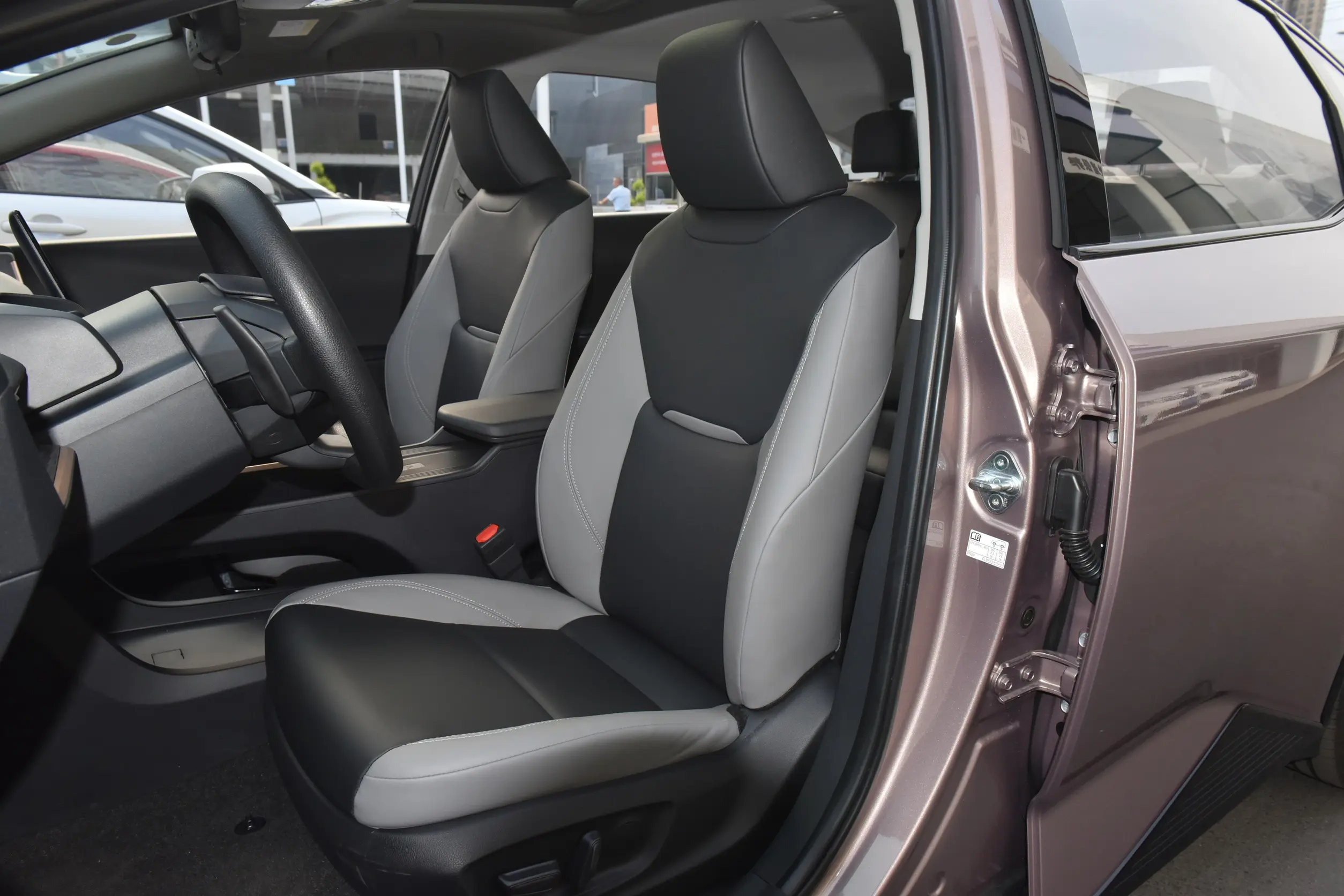 Pure Electric BZ3 Toyota EV Cars Sedan 11kWh 160km