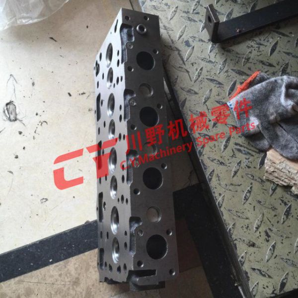 8 - 97195251 - 6 Diesel Engine Cylinder Heads For Isuzu 4LE1 For Hitachi EX55 ZX55
