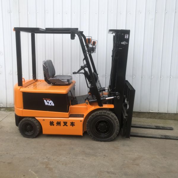 Simple Easy Operate 2 Ton Used Electric Forklift With 4.5m Lifting Height For Long Term Operation