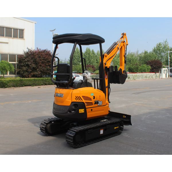 XN20 2 Ton Mini Wheeled Excavator 10kw 11.2kw 2200r/Min