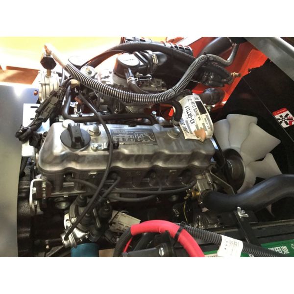 2ton Nissan Engine LPG Gasoline Paper Roll Clamp Forklift