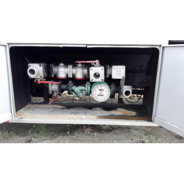 Remote Area Machine Diesel Refueling Truck For Vehicle Fuel Delivery