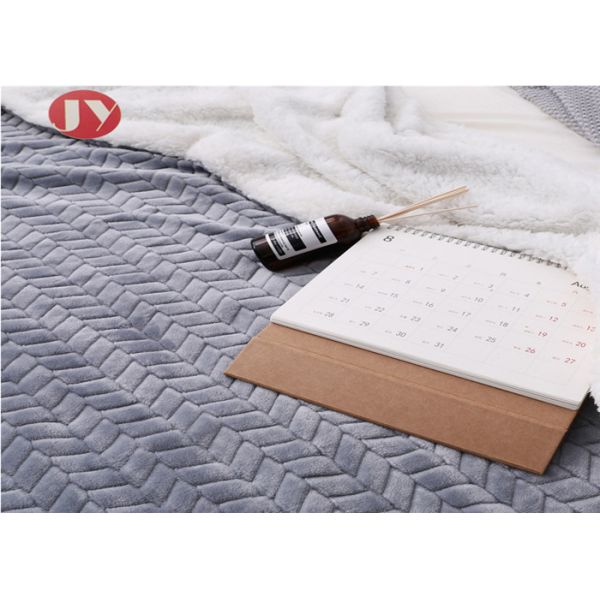 Super Soft Polyester Fleece Blanket Reversible 2 Layers Leaves Thick Fleece Bed Blanket Full Size