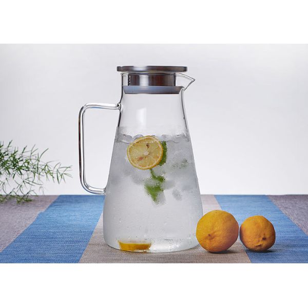 304 Stainless Steel Lid Clear Glass Water Pitcher , Hot Water Glass Pitcher