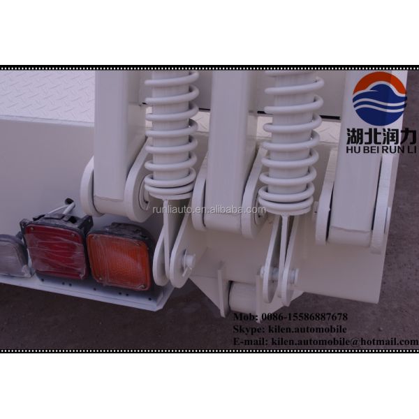 Ud Nissan 6x4 320hp DND3241CWB452H Flatbed Truck Euro 3 Emission Standard