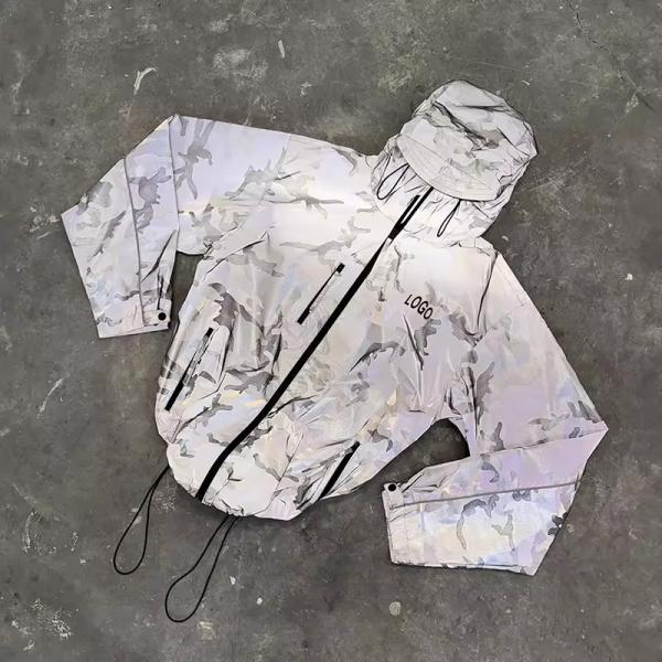 Windbreaker Jacket Nylon Custom Windproof Zip up Hoodie Men Lightweight Windbreaker Reflective Jacket for Men Manufacturer