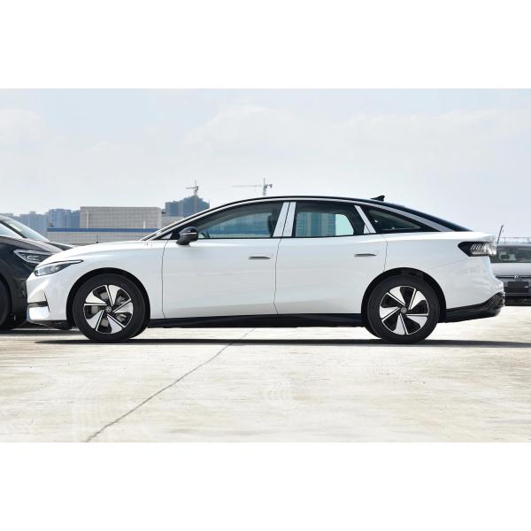 ID7 Volkswagen VW Electric Car For Sustainable And High Performance Driving