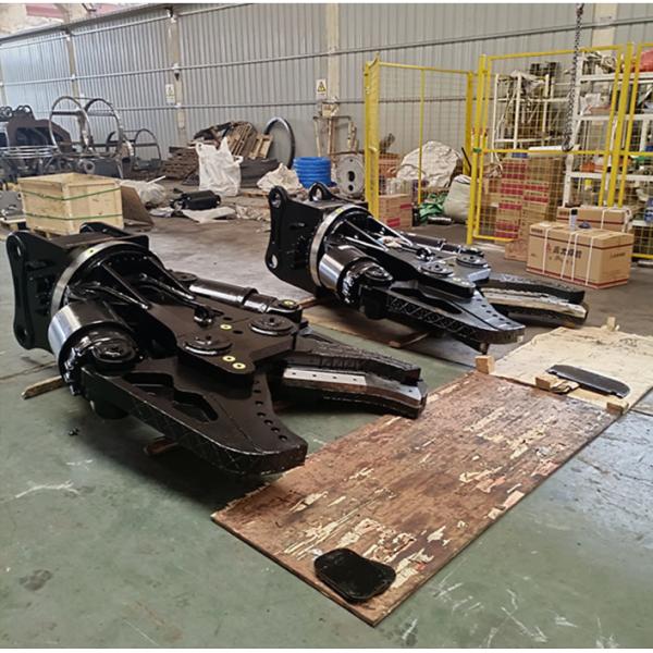 Black 330 Bar Demolition Cutter 27000kg Yakai CTHB Excavator Stump Hydraulic Shear