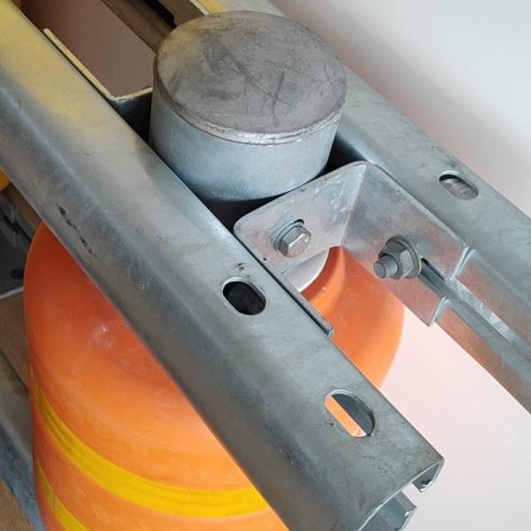 Stainless Steel Hot Dipped Galvanized Road Safety Roller Barrier at Affordable Prices