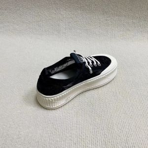 Women fashion fisherman shoes with breathable meth surface
