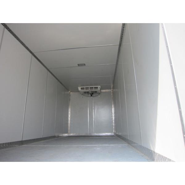 4T Freezer Lorry Box Truck Diesel Engine Euro 5 Standard