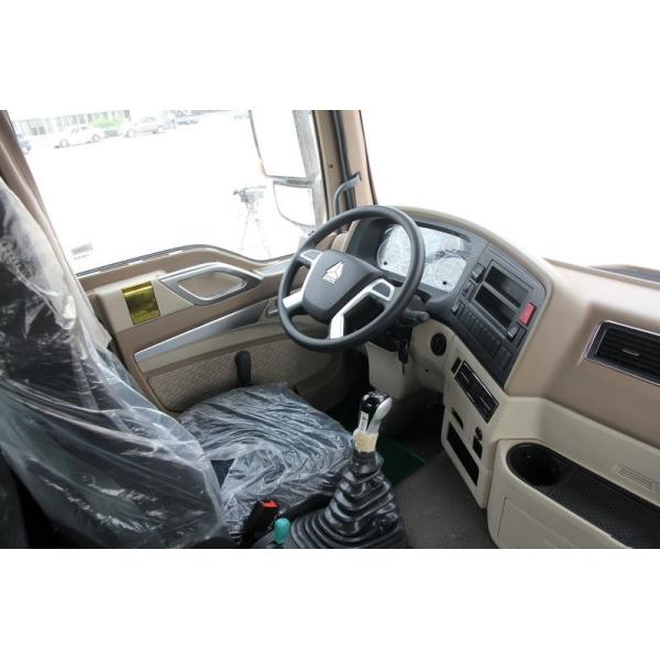 Long Distance Heavy Transport Truck , Sinotruk Howo T5G Commercial Truck Trailer