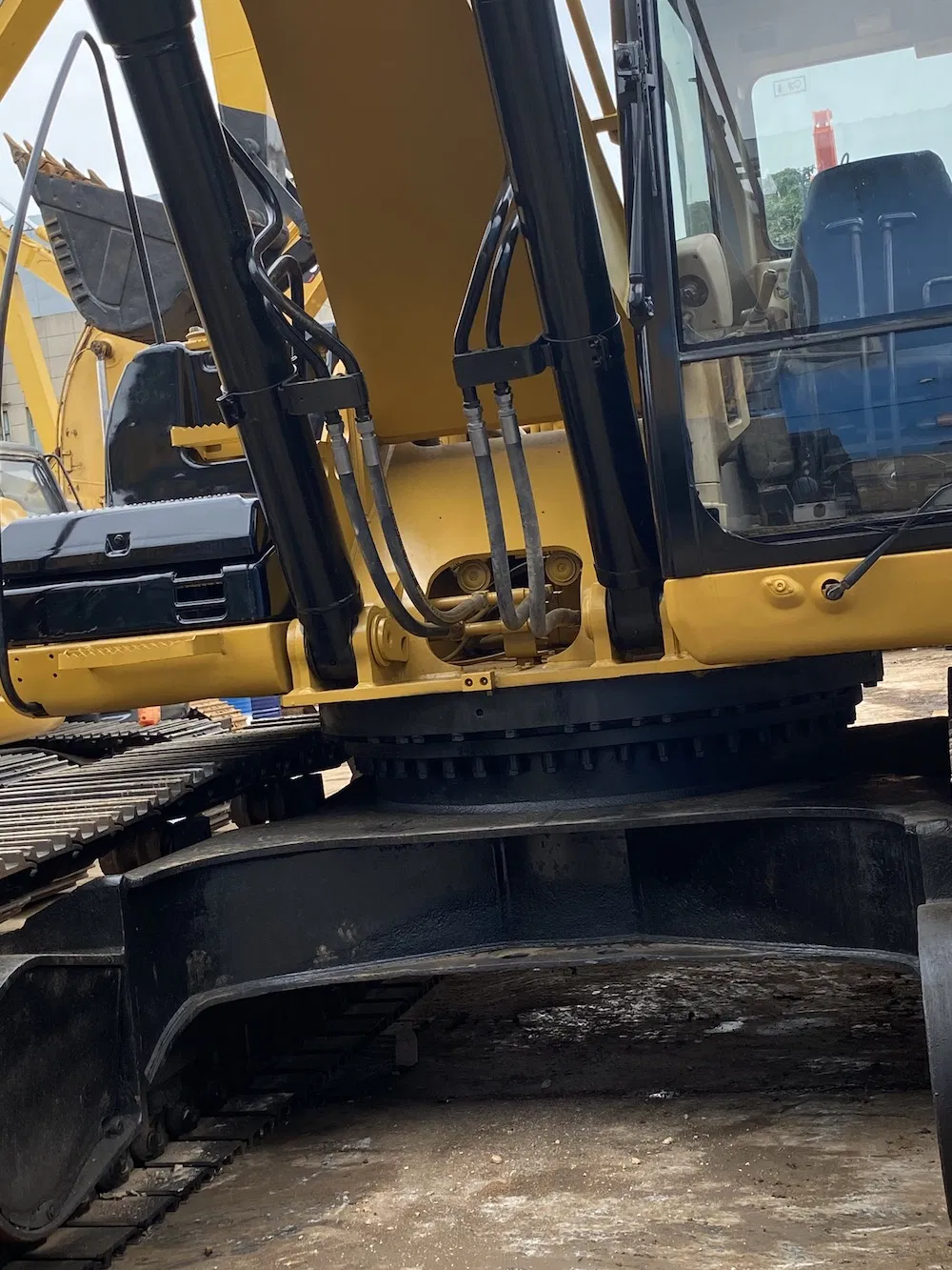 30 Ton Used Caterpillar Hydraulic Crawler Excavator Cat 330d and Excavator 320b 330d 330b 325c 325D, 336D