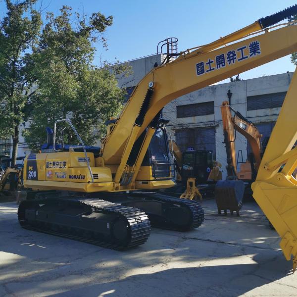 110KW Used Kumatsu PC200 Hydraulic Crawler Excavator for Construction Projects