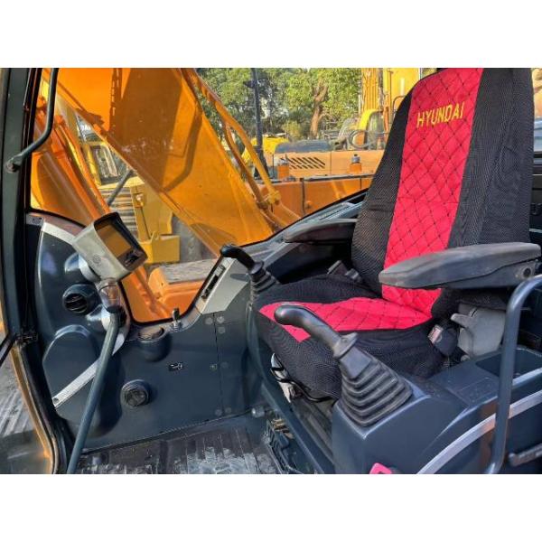 Hyundai R150-9s Excavator Cab