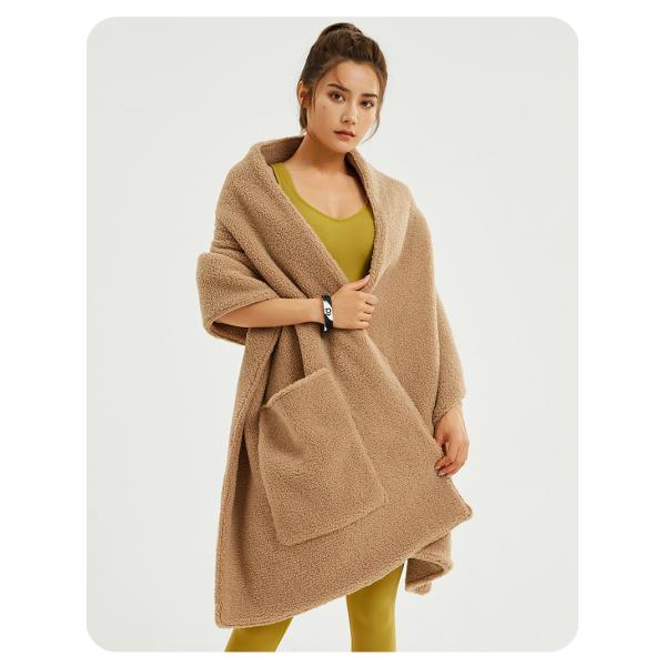 Y-F Knitted Poncho Cardigan Cape Top Sweater Cozy Fleece Jumbo Scarf Wrap Shawl with Large Front Pockets for Women