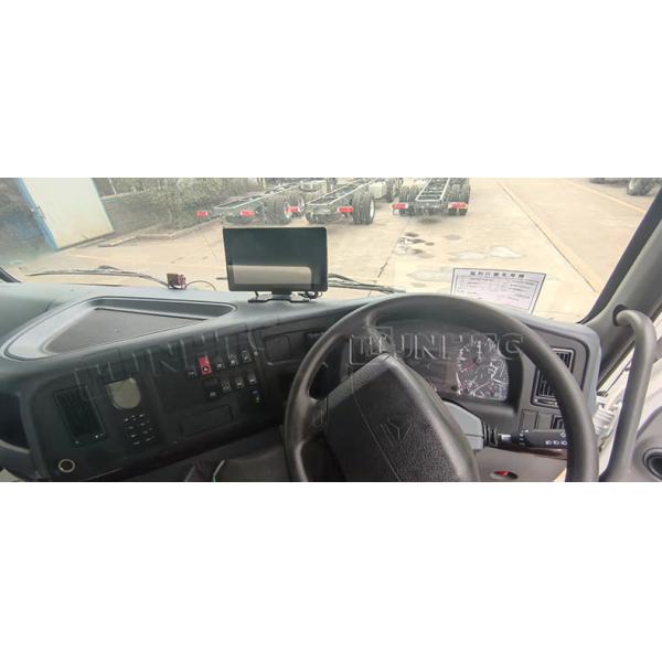 Sinotruk Howo Fuel Tanker Truck 6 Wheel Aluminum Alloy 10000 Liters With Dispenser Oil Tankers Truck