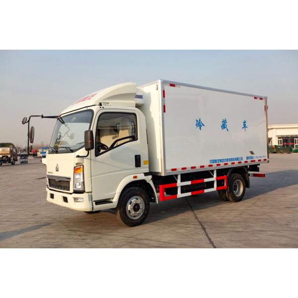 HOWO 4X2 8000kg Light Duty Commercial Trucks Refrigerator Box Truck Freezer Van