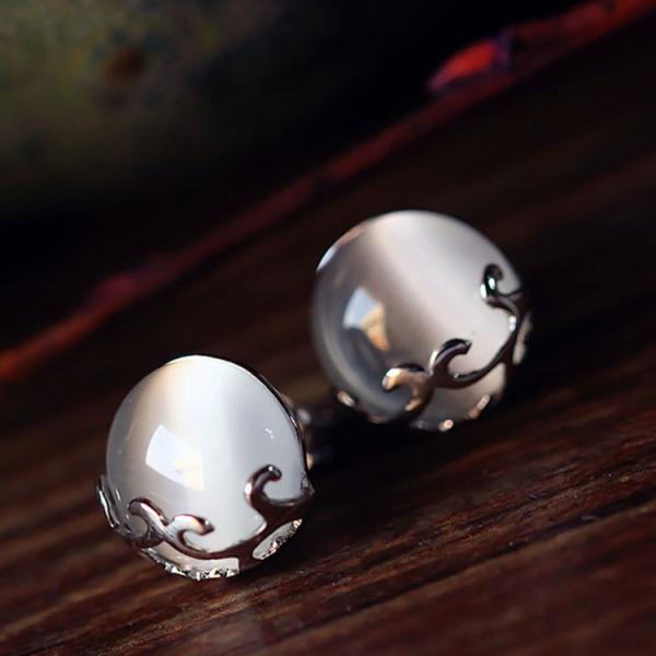Sterling Silver White Moon Stone Stud Earrings Vintage Thai Silver Jewelry (E11065)