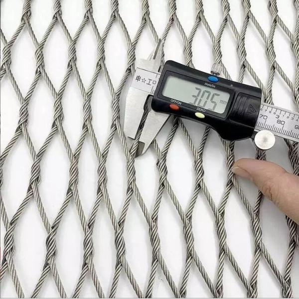 Stainless steel rope mesh detail