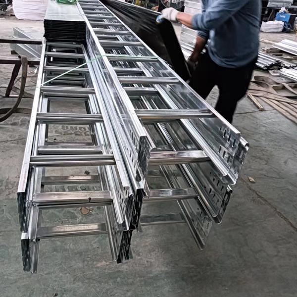 Indoor Outdoor Steel Cable Tray Rack Sturdy And Space Saving Design