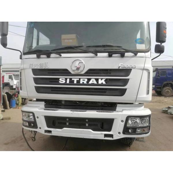 Hand 6X4 Sinotruck HOWO Manual Trucks Head Used Tractor Truck with Radial Tire Design