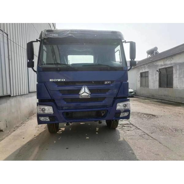 Manual Gearbox Diesel Blue Sinotruk HOWO 6*4 Tractor Truck for Transportation Solutions