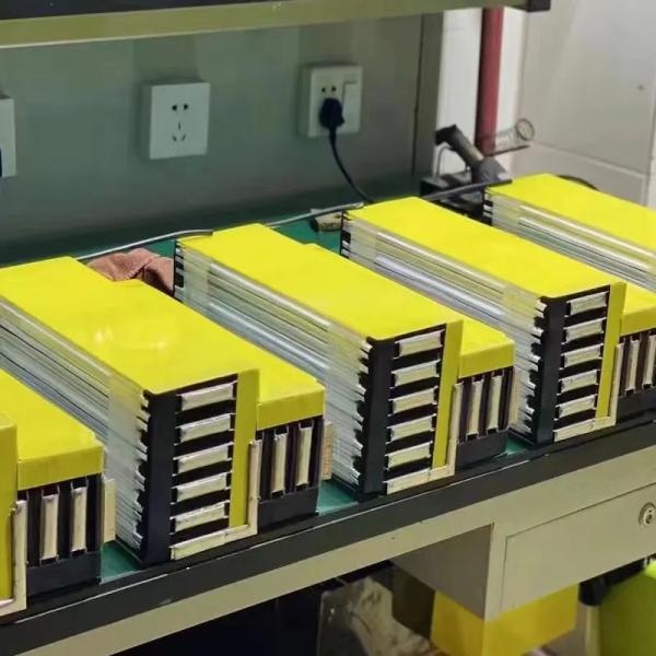 OEM ODM Long Cycle Life 3.2V 3.7V LFP NMC Lithium-ion Pouch Battery Cell For EV/RV/Truck