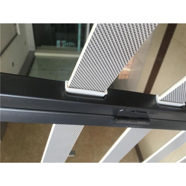 Sturdy metal bed frame, bed frame of various sizes, height adjustable bed legs.