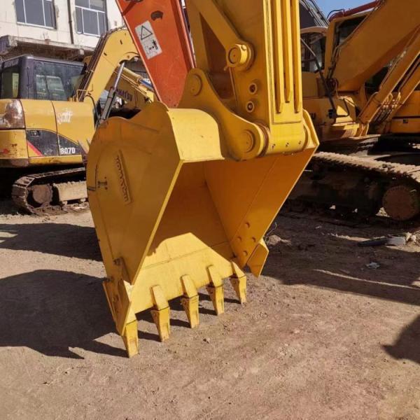 Japan Made Komatsu PC200-8 Excavator with Less Hour Used and Original Hydraulic Valve