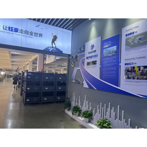 Stainless Steel 90 Degree Female Thread Elbow - Close-up Detail