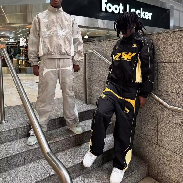 Custom Logo Lightweight Casual Nylon Trachsuit Zip up Jacket and Baggie Sweatpants Suit Unisex Windbreaker Streetwear Tracksuit