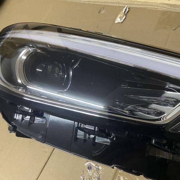 2019- Plastic Headlight Head Lamp Runny Light for MG ZS Left Right White OE 10550754