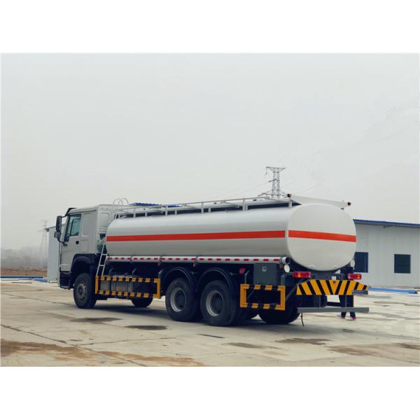 5 Ton Small Oil Fuel Tank Truck 90km/H 5000L JAC Carbon Steel