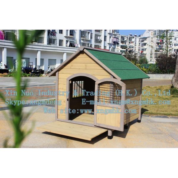 Wooden dog house, wooden kennel, wooden kennel, a waterproof wooden dog house