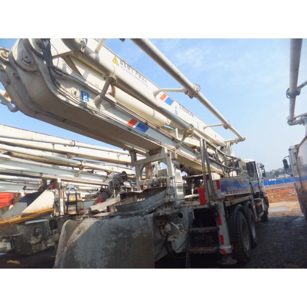 2009 37m Zm Concrete Pump on Isz Truck Concrete Boom Pump Used Heavy Equipment