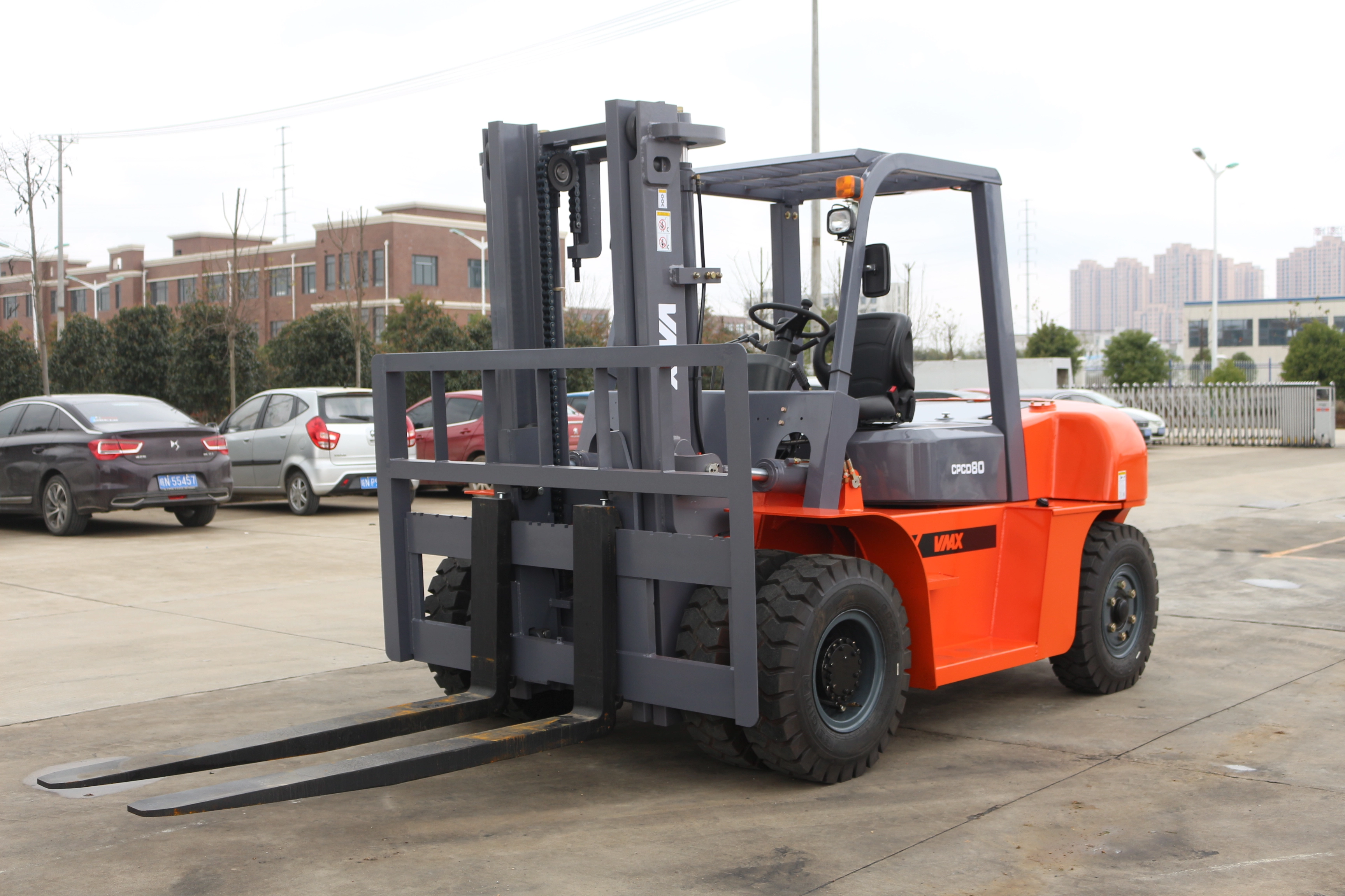 Lifter 8 Ton Diesel Forklift Trucks Fork Lifter Tractor Max Power Building Engine