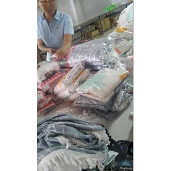 Cheaper price small MOQ custom printed children round beach towel baby beach towel with tassels