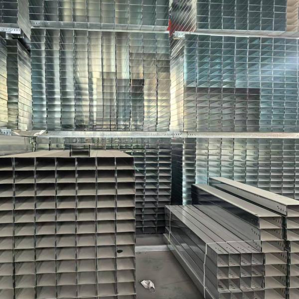 Screws Installation Method Galvanized Wireway Cable Tray For Indoor Outdoor Wire Organization