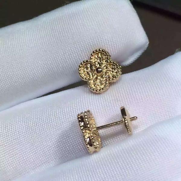 Genuine Van Cleef & Arpels Vintage Alhambra Earring 18K Yellow Gold Necklace and Earrings