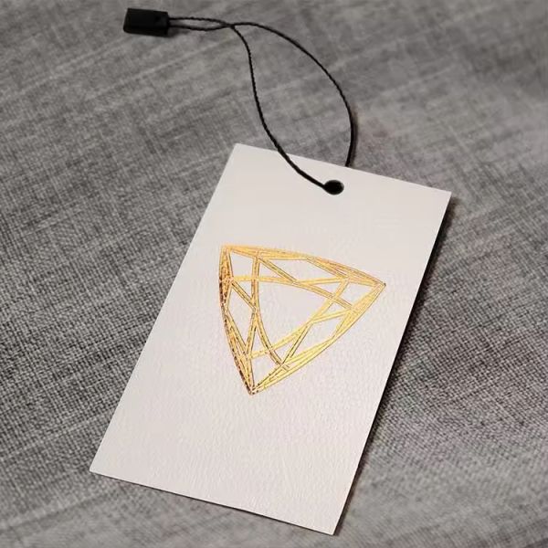 Customzied Shape White Kraft Paper Clothing Tags Biodegradable Logo Hang Tags