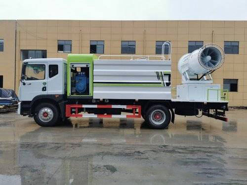 Dongfeng Duolika D9 Used Water Tank Truck