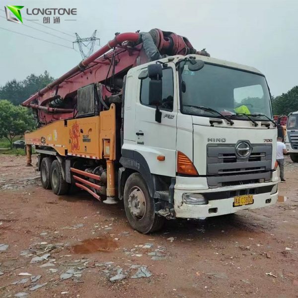 Custom Color Used Truck Concrete Pump , S Valve Putzmeister 42m Concrete Pump