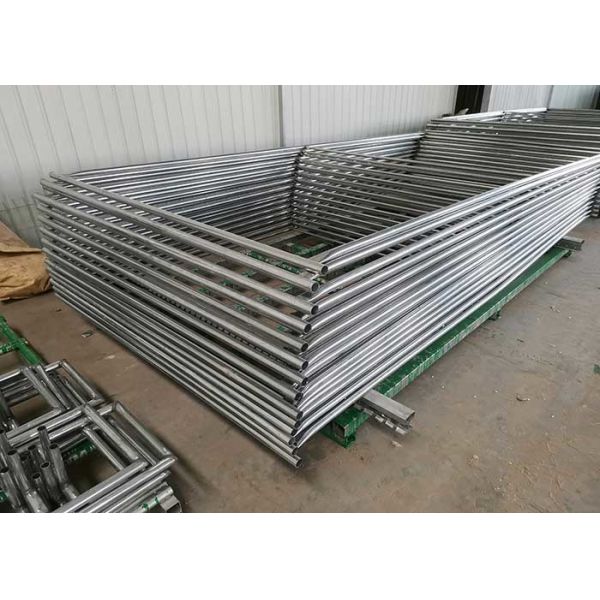 Rust Resistant 6ftx10ft Chain Link Construction Fence 60g/M2 Galvanized