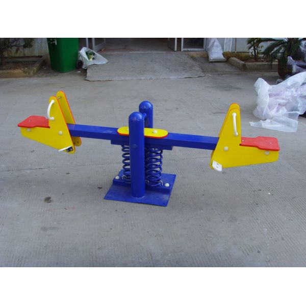 220*43*110cm Backyard Seesaw Garden Toys Commercial Grade SGS Certificate