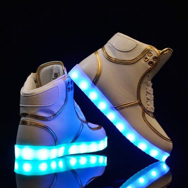 Skate Boys Rechargeable LED Sneakers 7 Colors Flashing Led Light Up Shoes