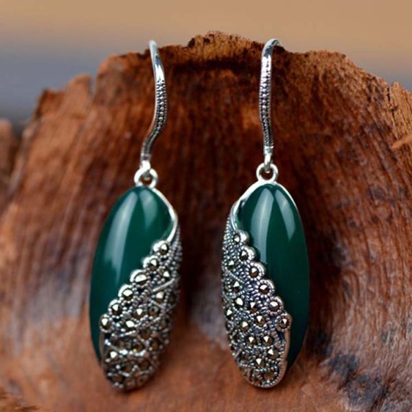 Thai Sterling Silver Green Agate Marcasite Dangle Earring (E12287GREEN)